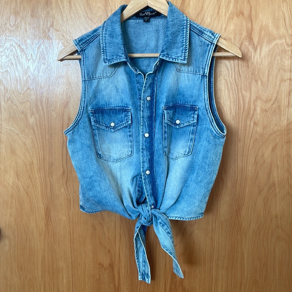 NWT Velvet Heart Denim Sleeveless Collared Top Western Coastal Cowgirl Summer